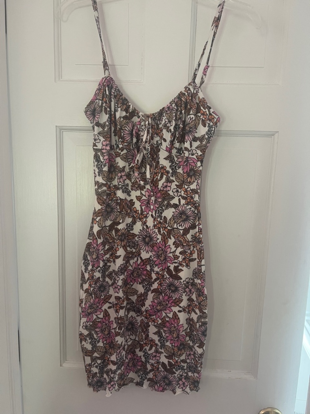 Floral Spaghetti-Strap Dress in White and Pink